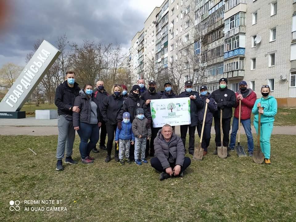 Участь у міжнародній акції з озеленення планети міста Шостка.